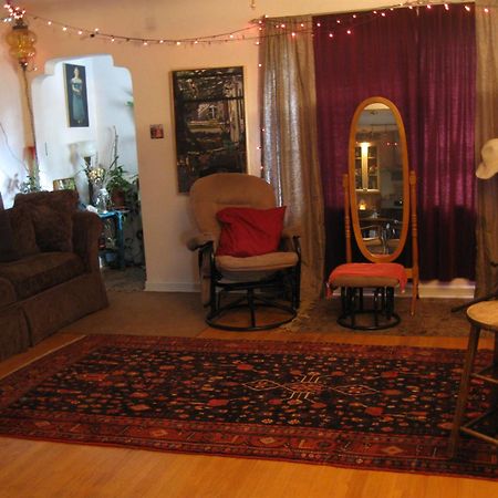 Mystic Portal 420 Guesthouse Colorado Springs Exteriör bild