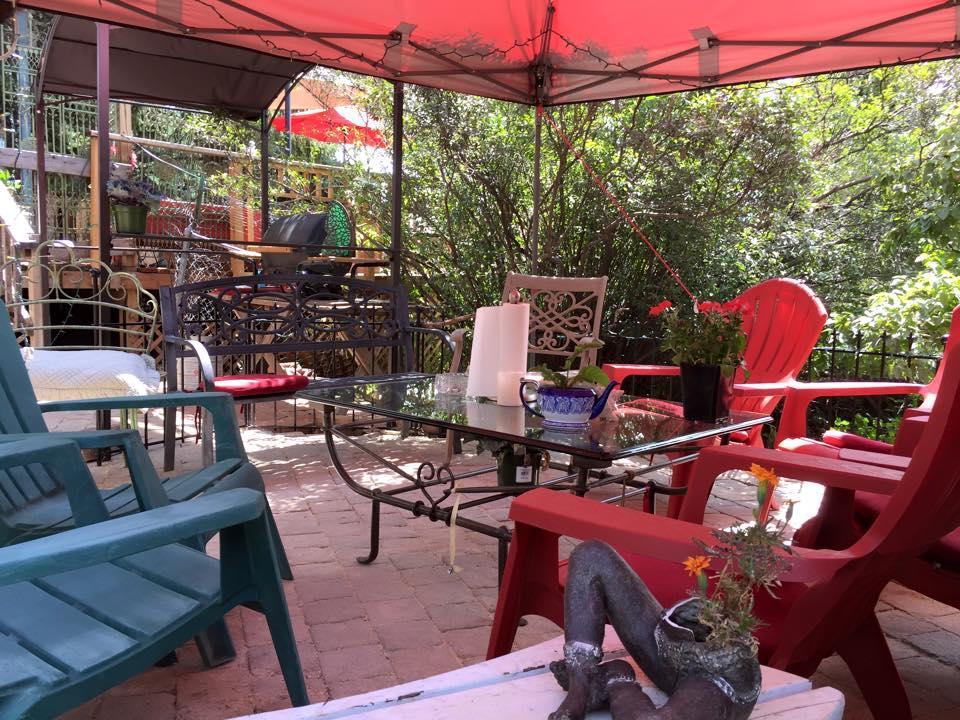 Mystic Portal 420 Guesthouse Colorado Springs Exteriör bild